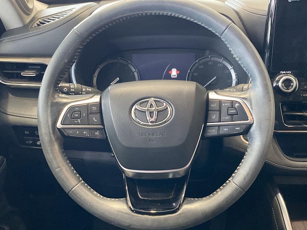 Thumbnail: 2021 Toyota Highlander - 2