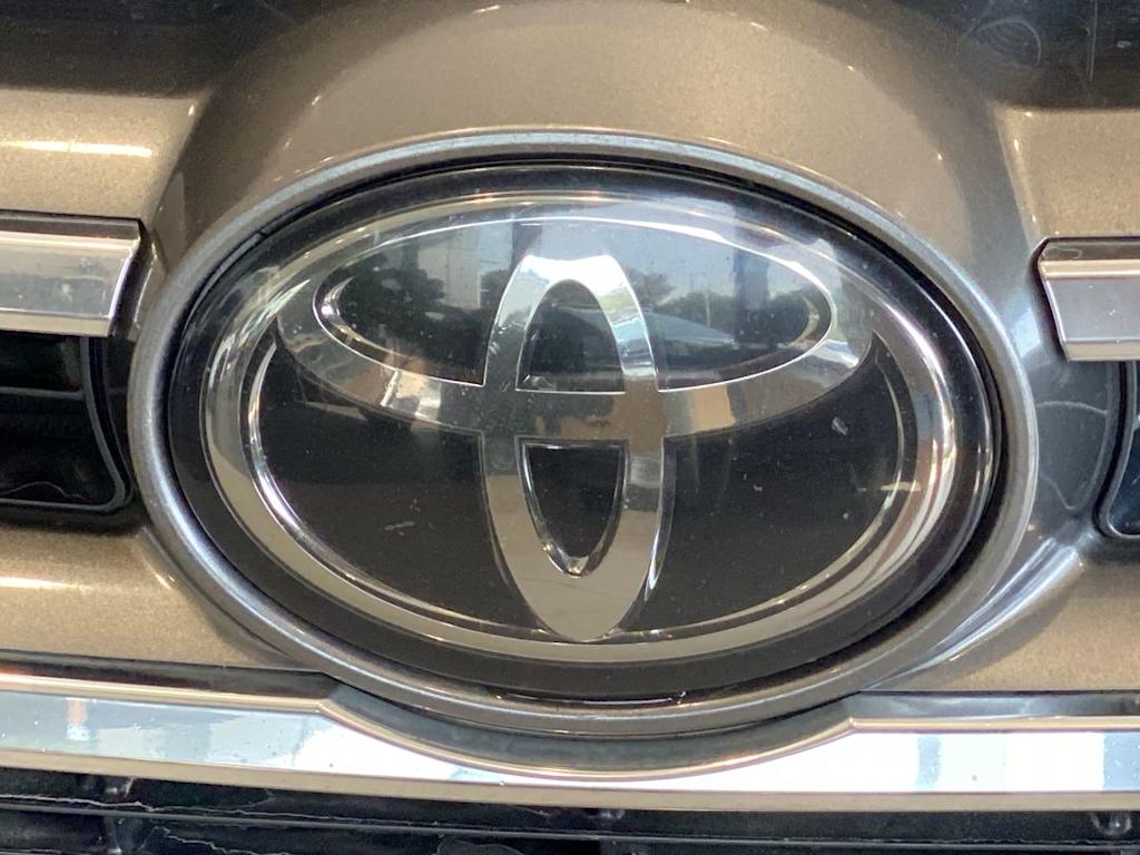 Thumbnail: 2017 Toyota Highlander - 6