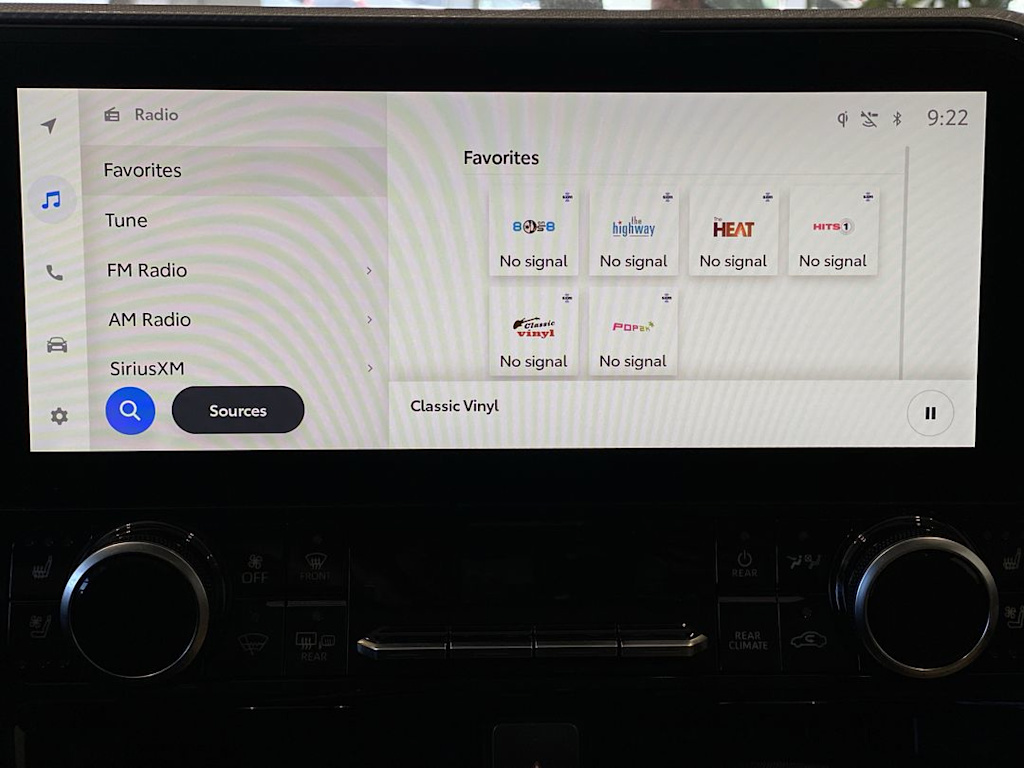 Thumbnail: 2024 Toyota Highlander - 16