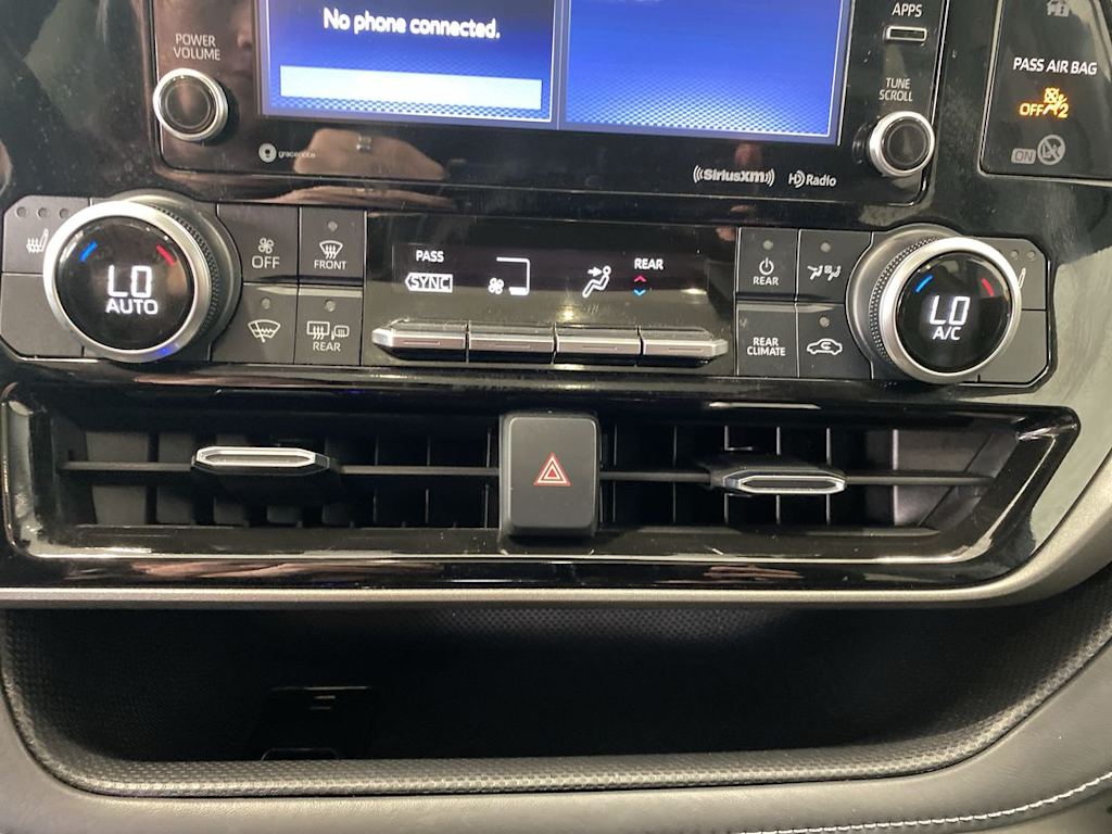 Thumbnail: 2021 Toyota Highlander - 26