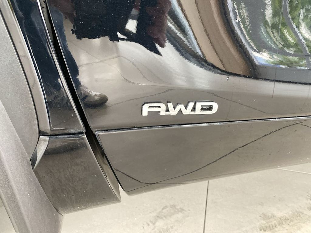 Thumbnail: 2021 Toyota Highlander - 21