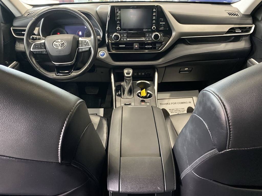 Thumbnail: 2021 Toyota Highlander - 8