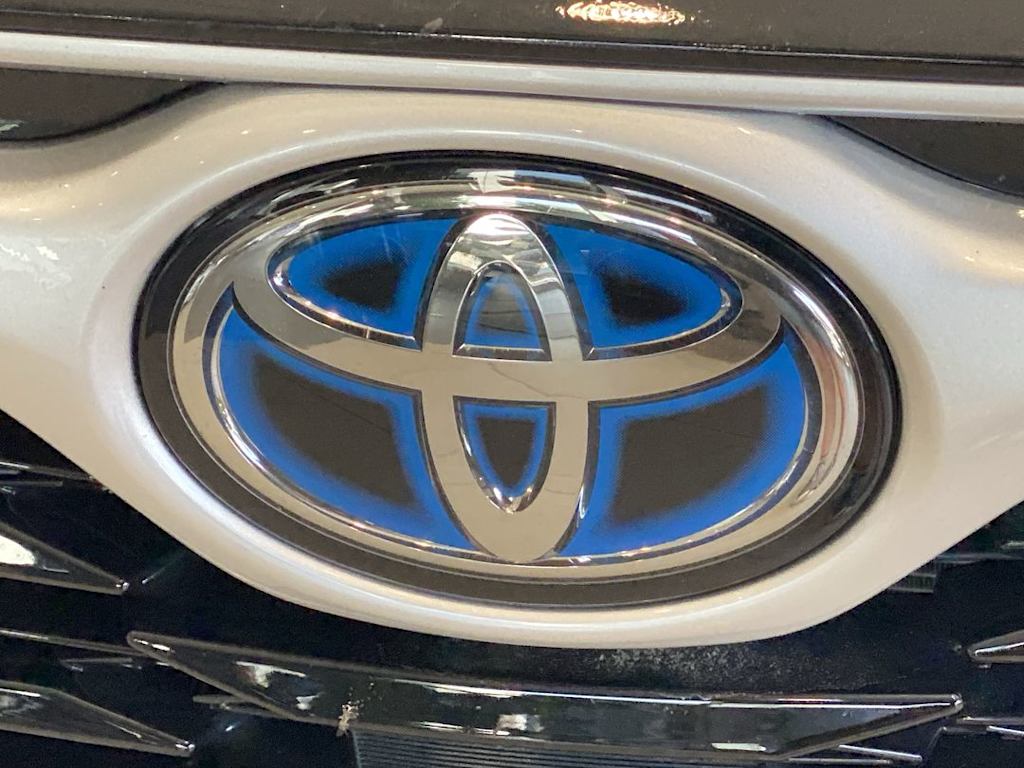 Thumbnail: 2022 Toyota Highlander - 20