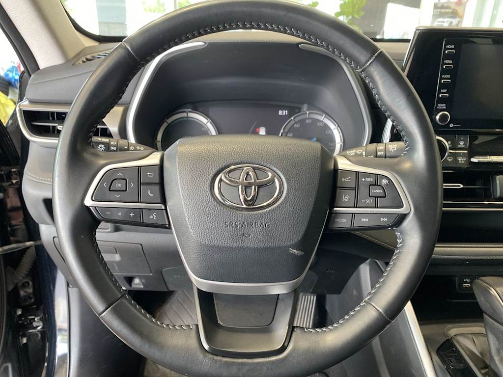 Thumbnail: 2022 Toyota Highlander - 2