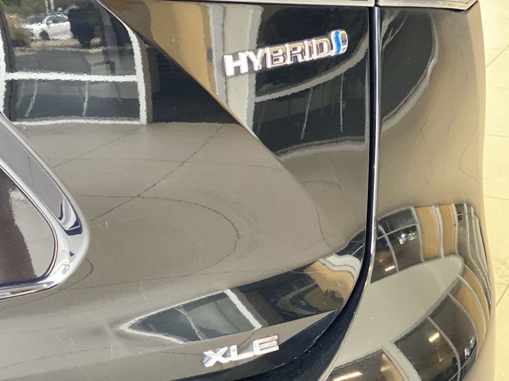Thumbnail: 2022 Toyota Highlander - 10