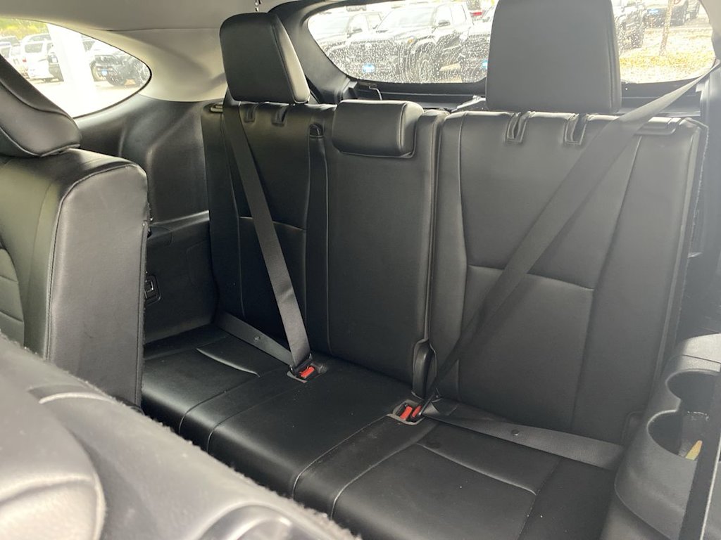 Thumbnail: 2020 Toyota Highlander - 27