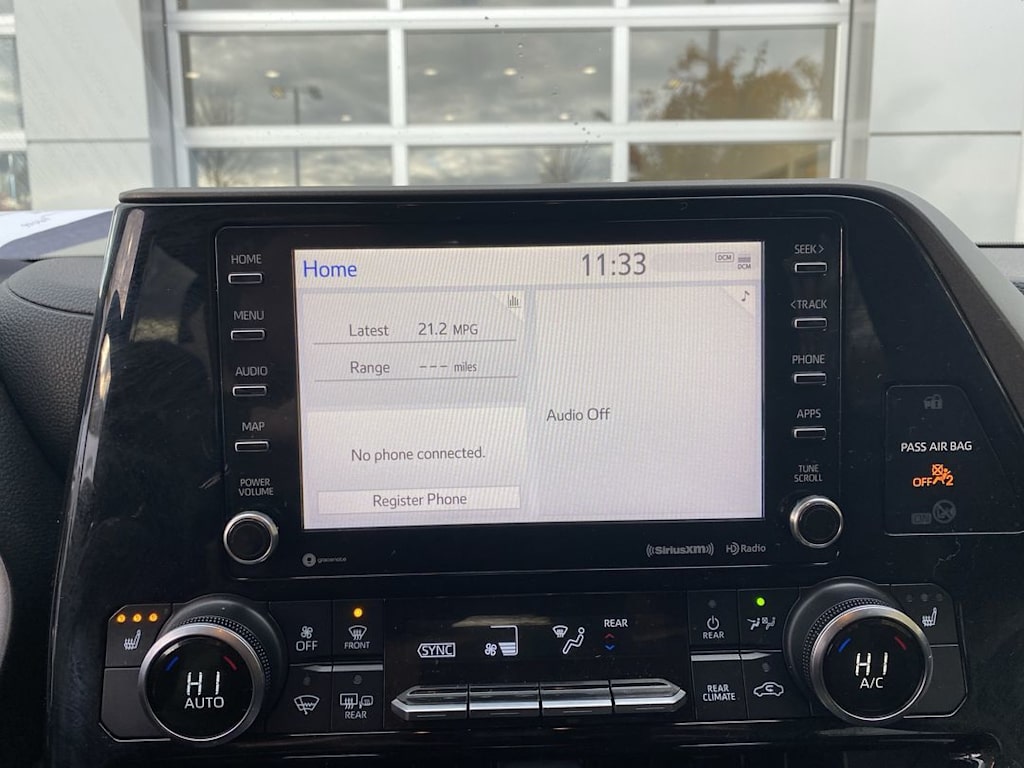 Thumbnail: 2020 Toyota Highlander - 13