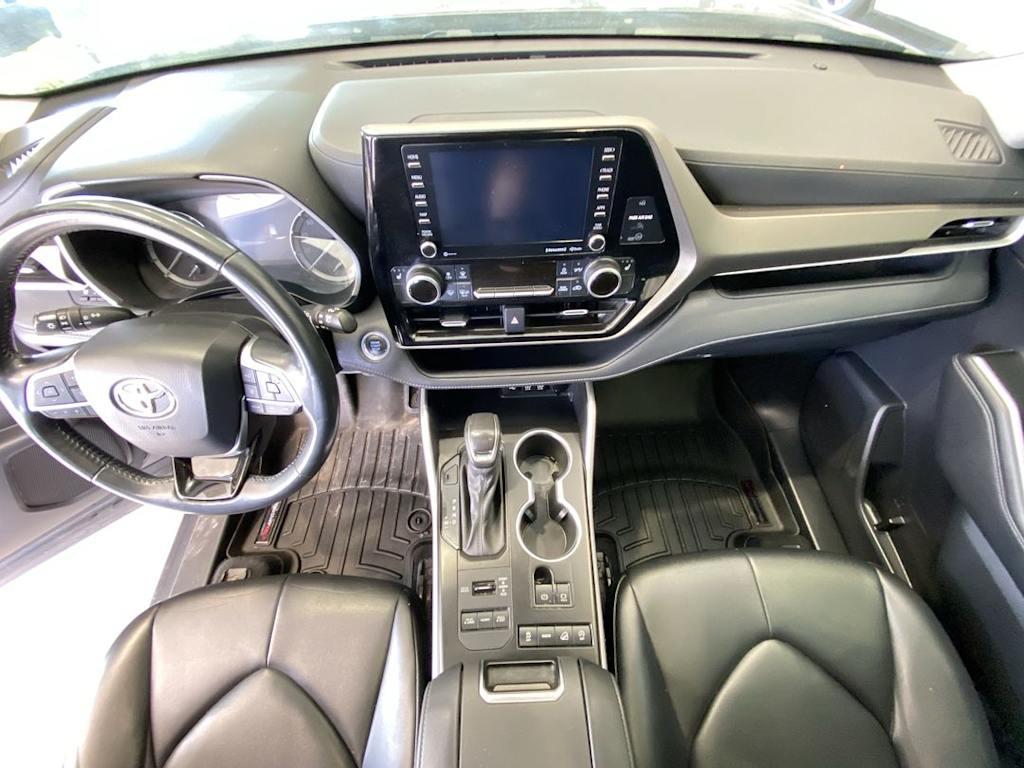 Thumbnail: 2021 Toyota Highlander - 9