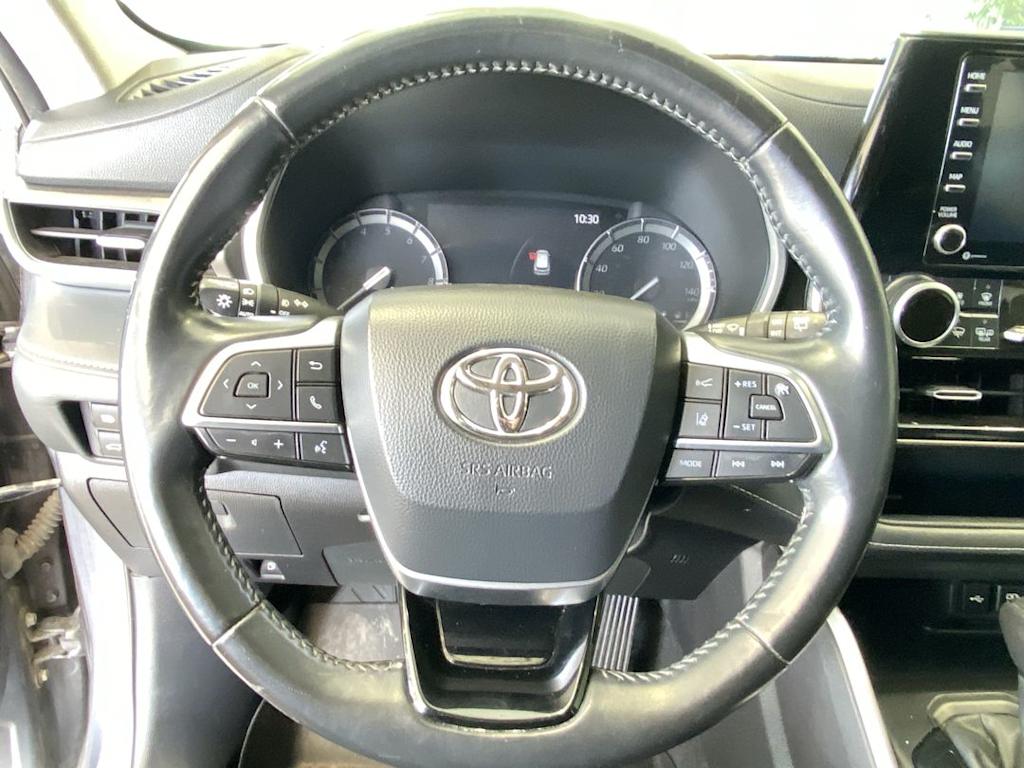 Thumbnail: 2021 Toyota Highlander - 2