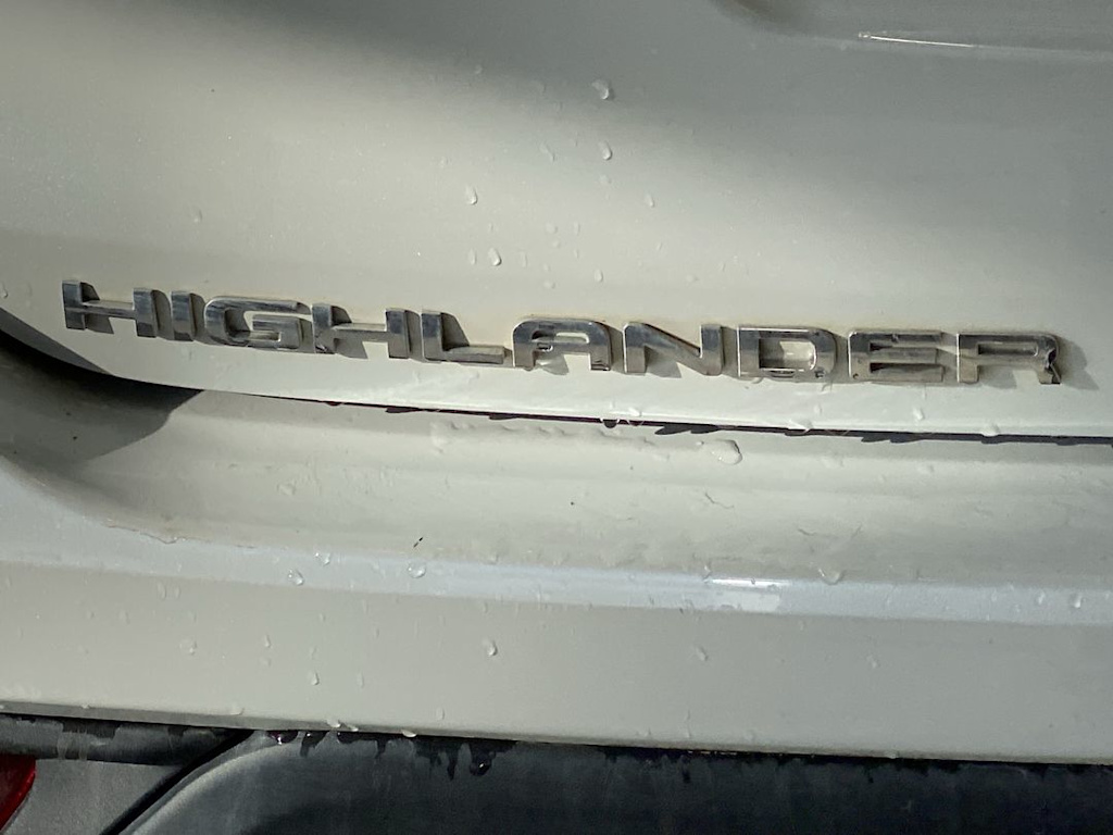 Thumbnail: 2022 Toyota Highlander - 7