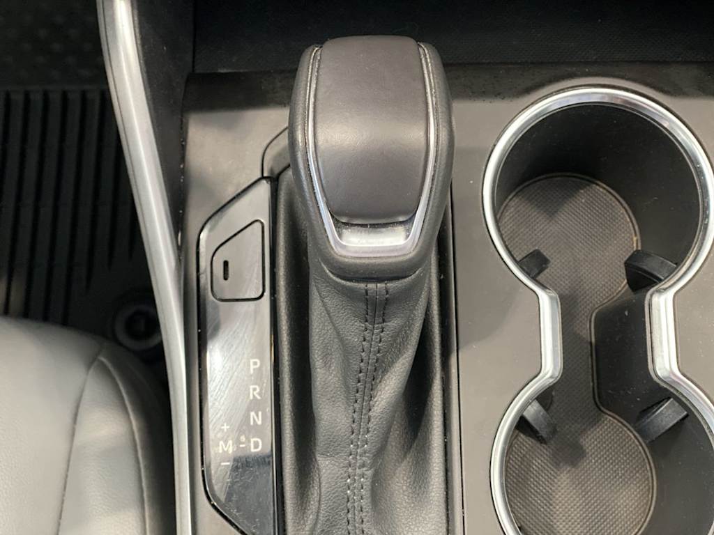 Thumbnail: 2022 Toyota Highlander - 14