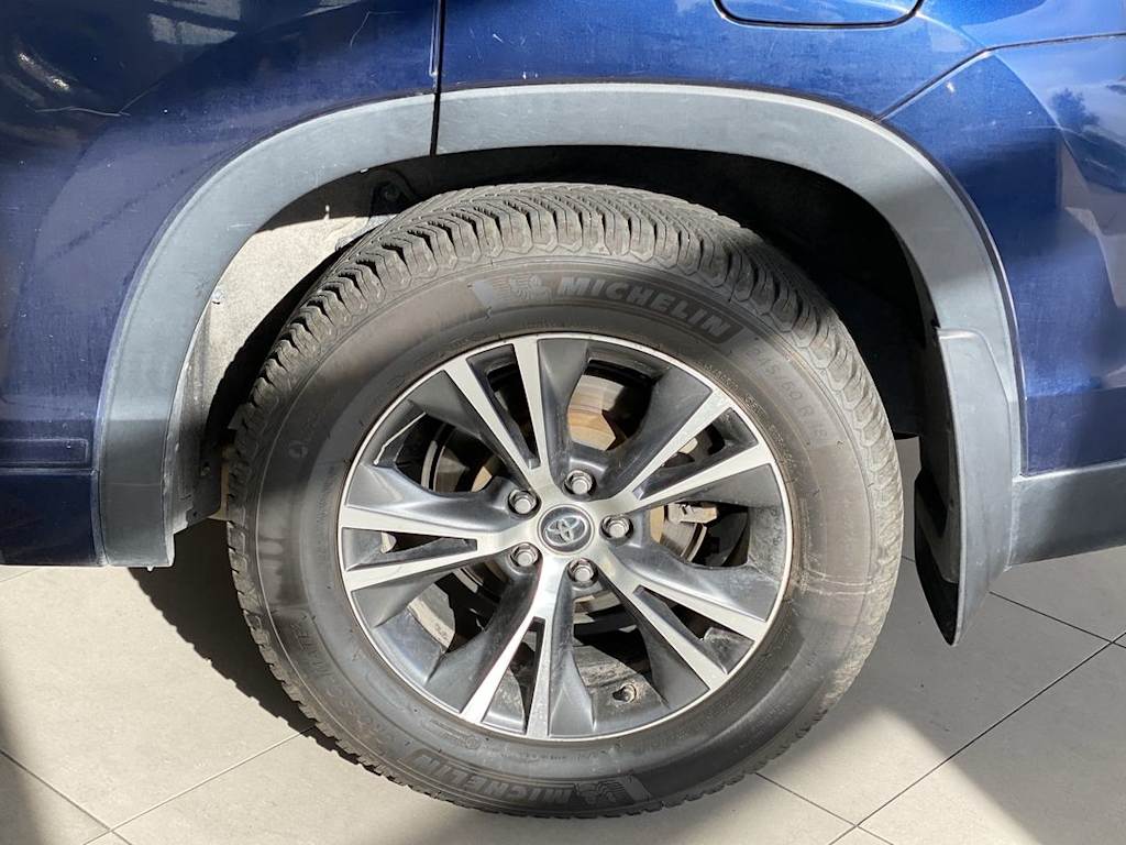 Thumbnail: 2016 Toyota Highlander - 7