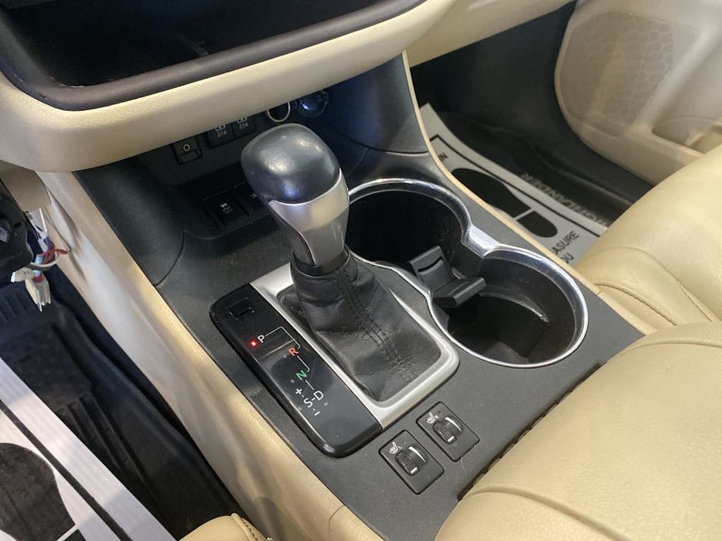 Thumbnail: 2018 Toyota Highlander - 14