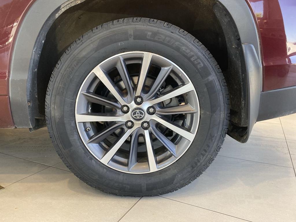 Thumbnail: 2018 Toyota Highlander - 8
