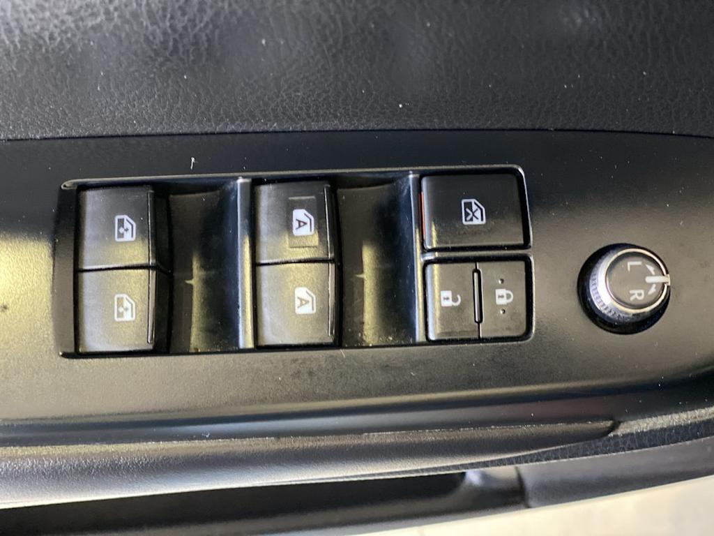 Thumbnail: 2018 Toyota Highlander - 24