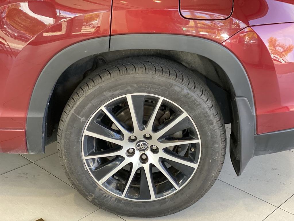 Thumbnail: 2018 Toyota Highlander - 8