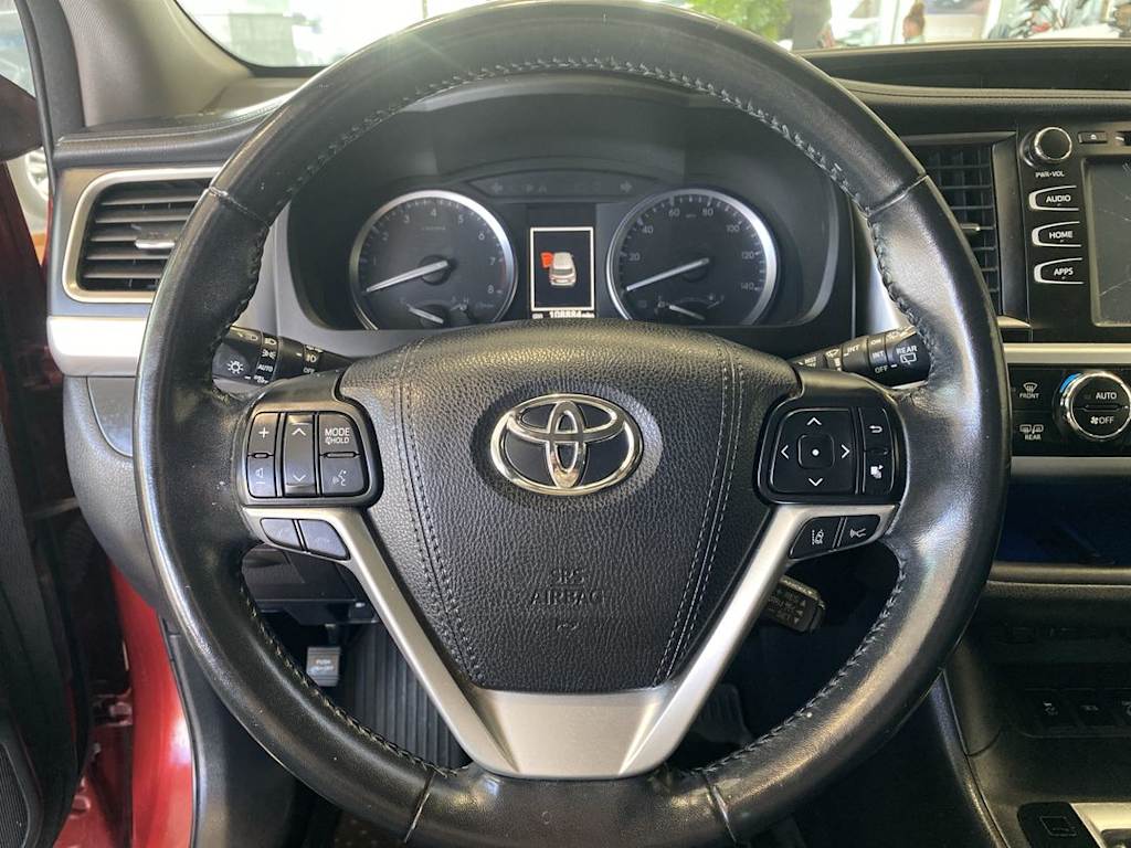 Thumbnail: 2018 Toyota Highlander - 2