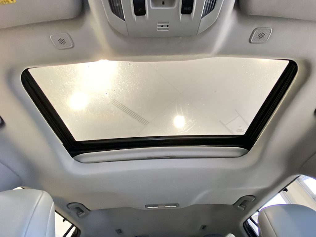 Thumbnail: 2023 Toyota Highlander - 25