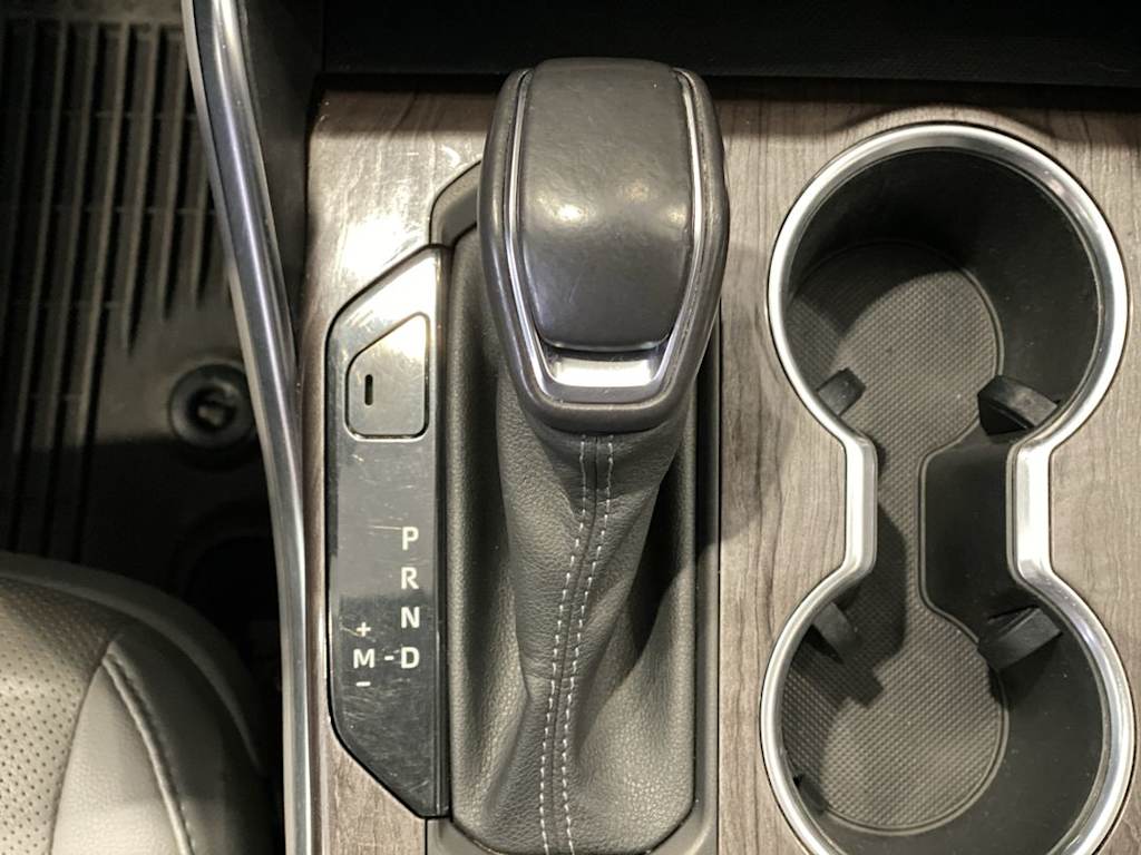 Thumbnail: 2023 Toyota Highlander - 14