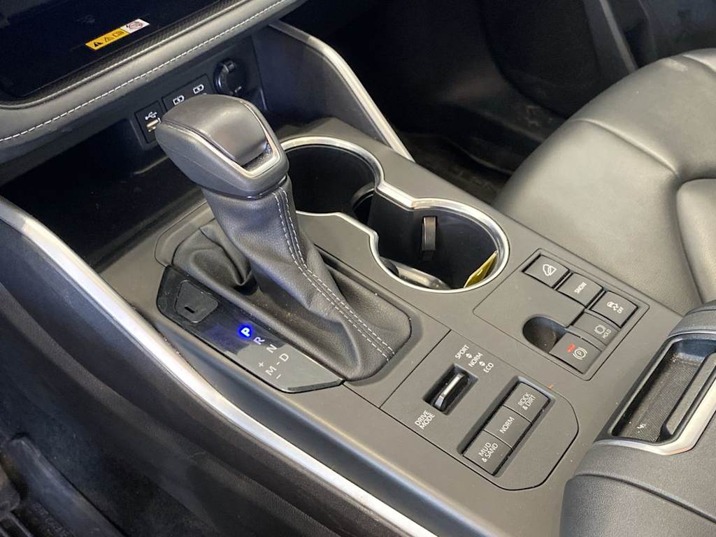 Thumbnail: 2024 Toyota Highlander - 13