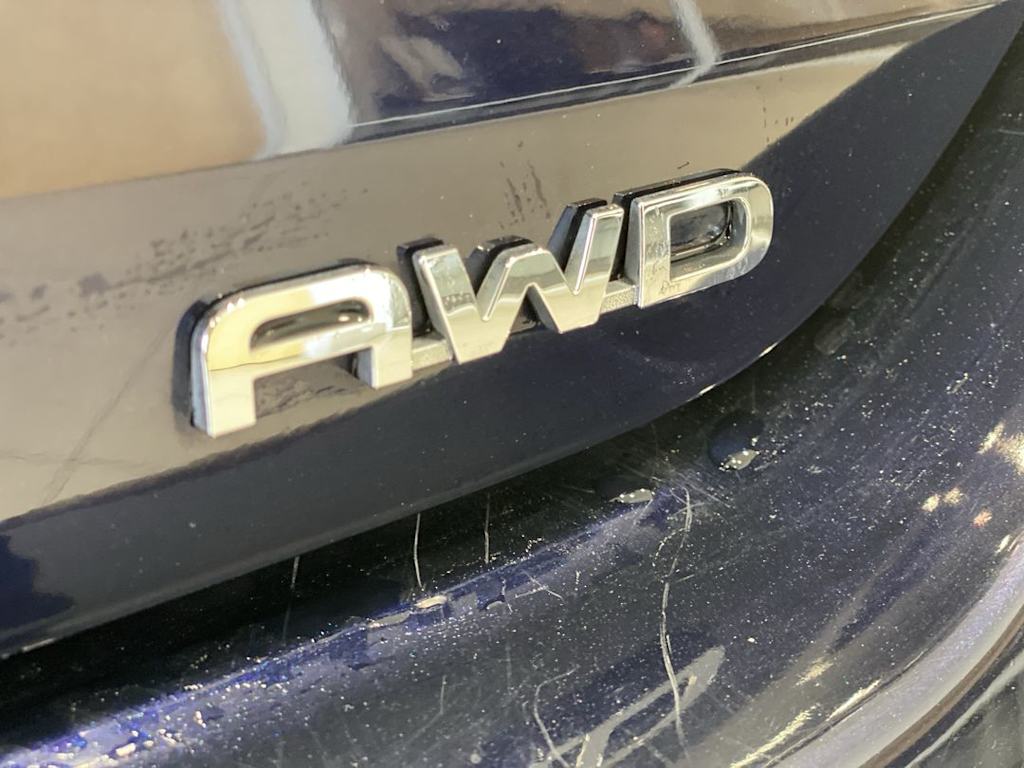 Thumbnail: 2023 Toyota Highlander - 21