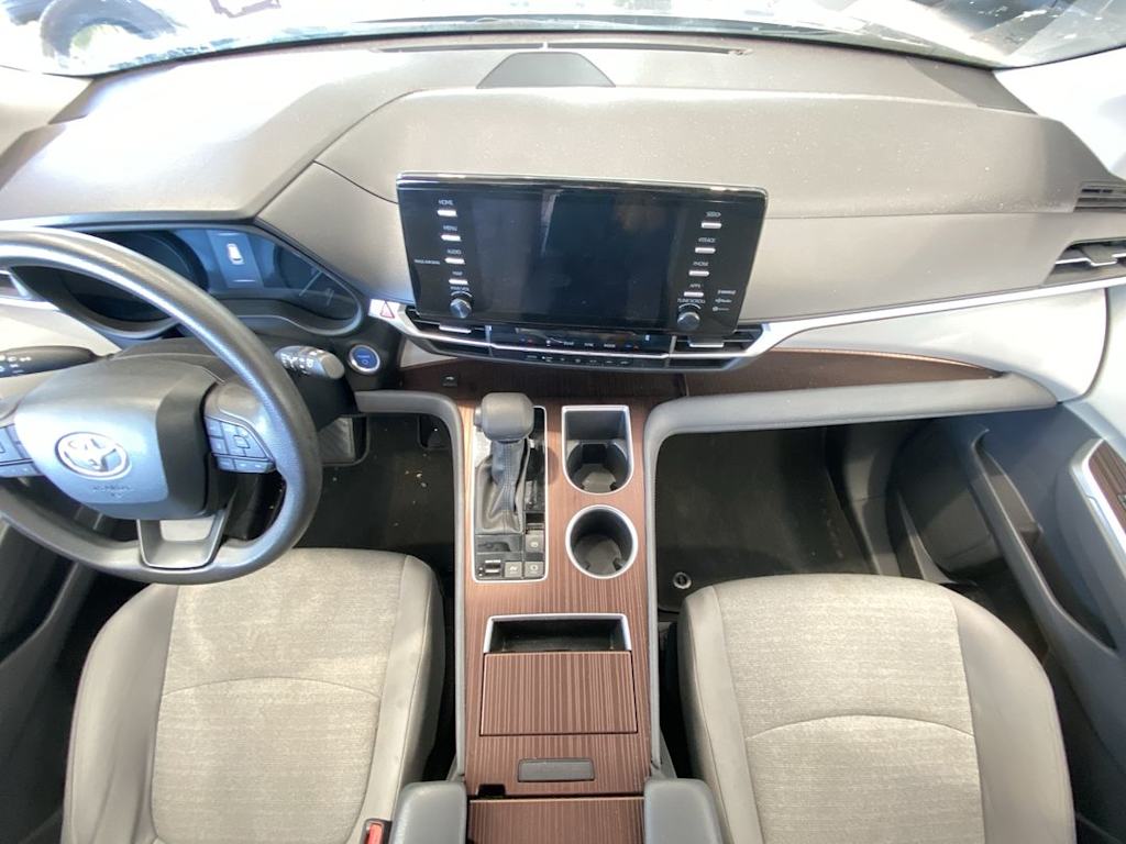 Thumbnail: 2024 Toyota Sienna - 8