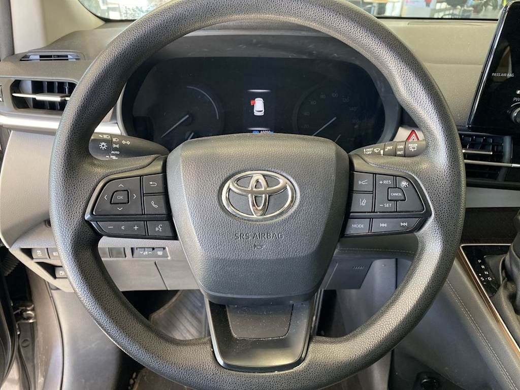 Thumbnail: 2024 Toyota Sienna - 2
