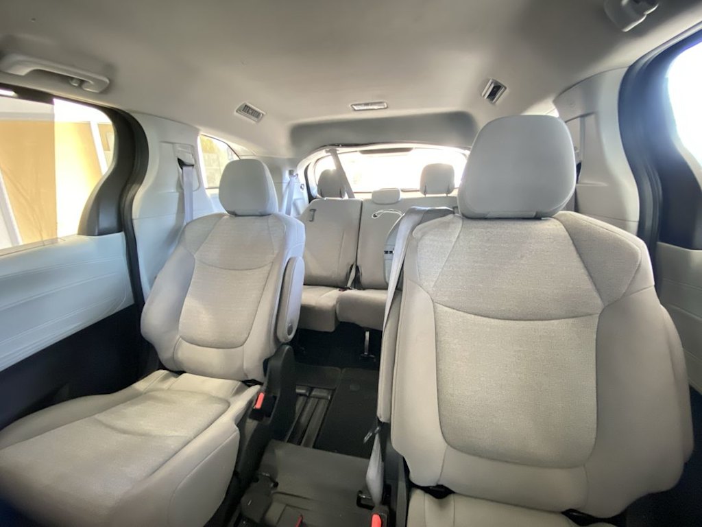 Thumbnail: 2024 Toyota Sienna - 10