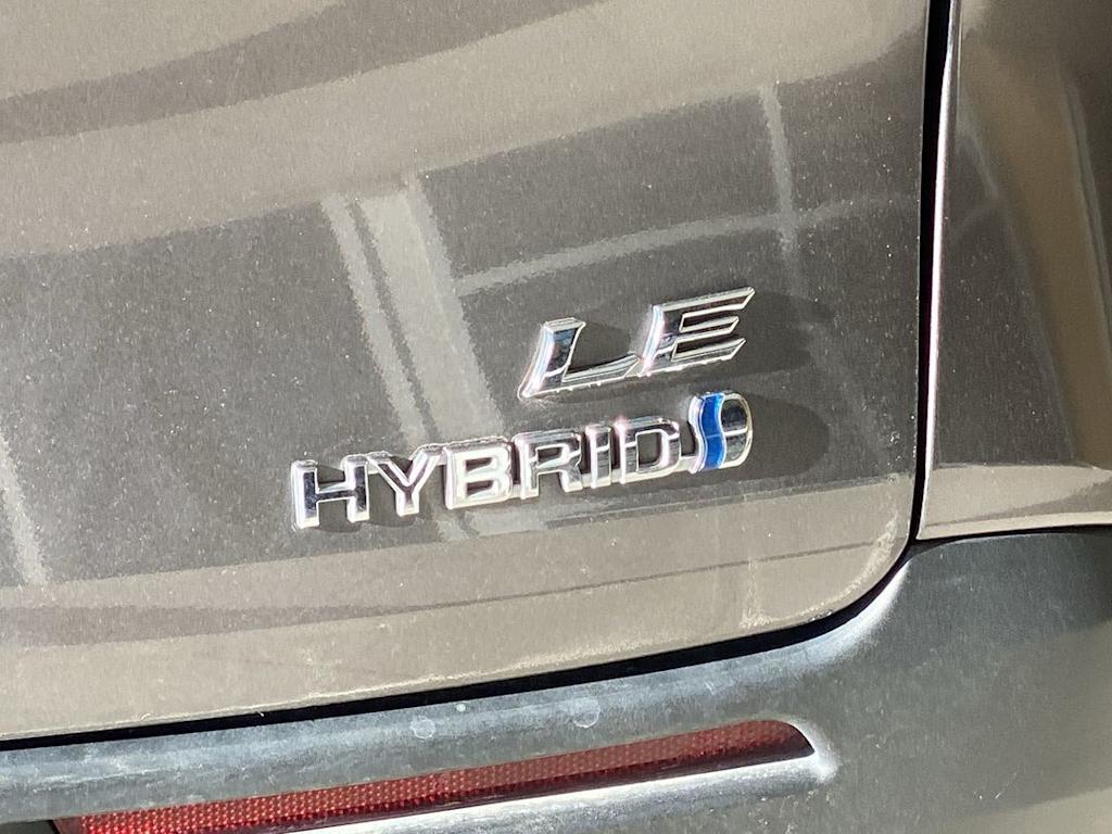 Thumbnail: 2024 Toyota Sienna - 21