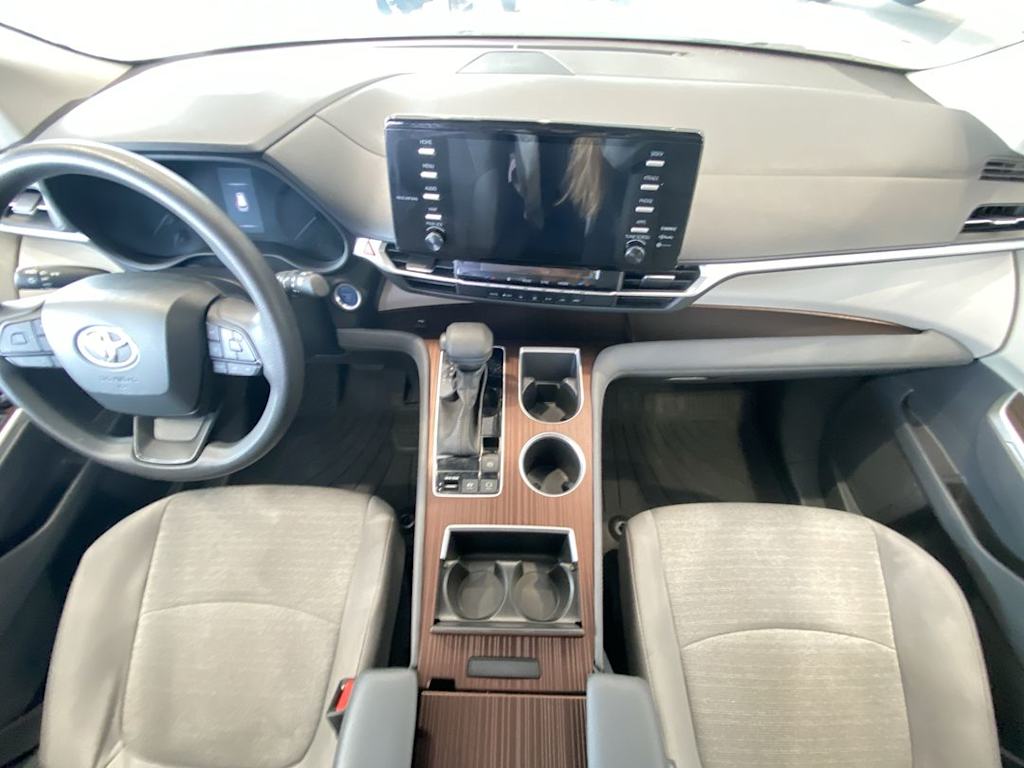 Thumbnail: 2024 Toyota Sienna - 8