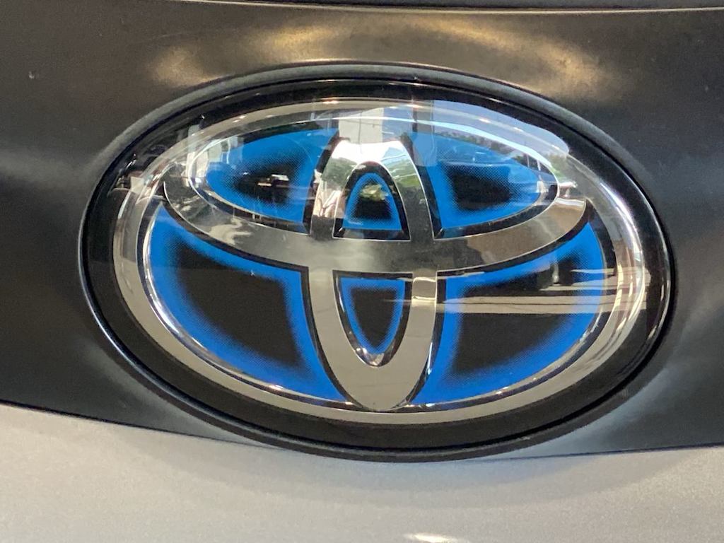 Thumbnail: 2023 Toyota Sienna - 6