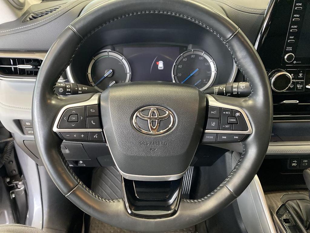 Thumbnail: 2022 Toyota Highlander - 2