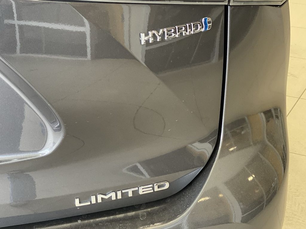 Thumbnail: 2022 Toyota Highlander - 22
