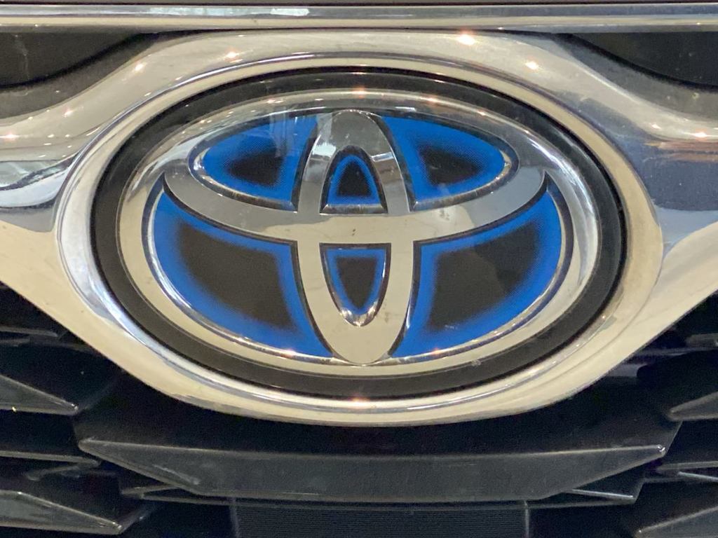 Thumbnail: 2022 Toyota Highlander - 6