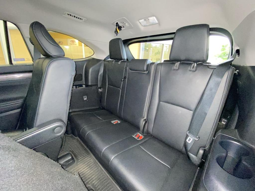 Thumbnail: 2020 Toyota Highlander - 27