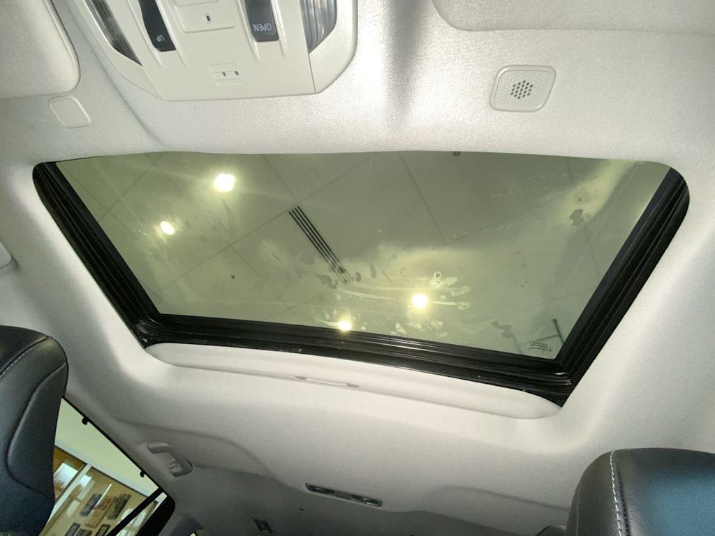 Thumbnail: 2023 Toyota Highlander - 26