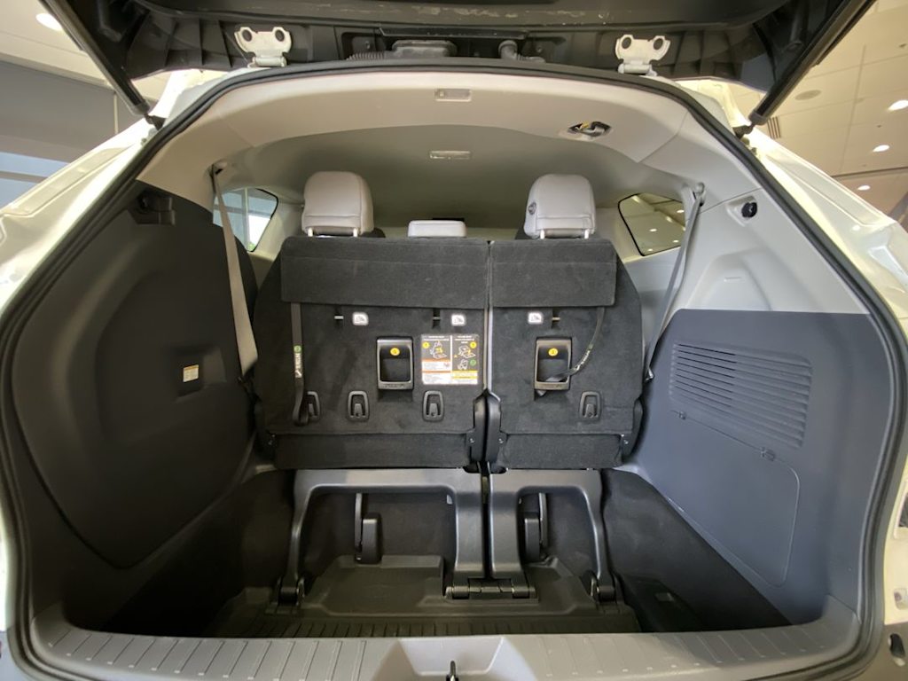 Thumbnail: 2021 Toyota Sienna - 13