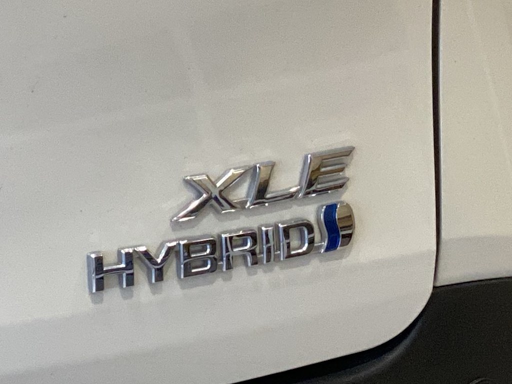 Thumbnail: 2021 Toyota Sienna - 7