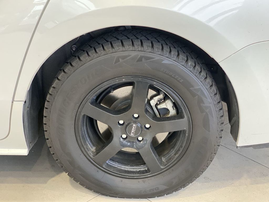 Thumbnail: 2021 Toyota Sienna - 8