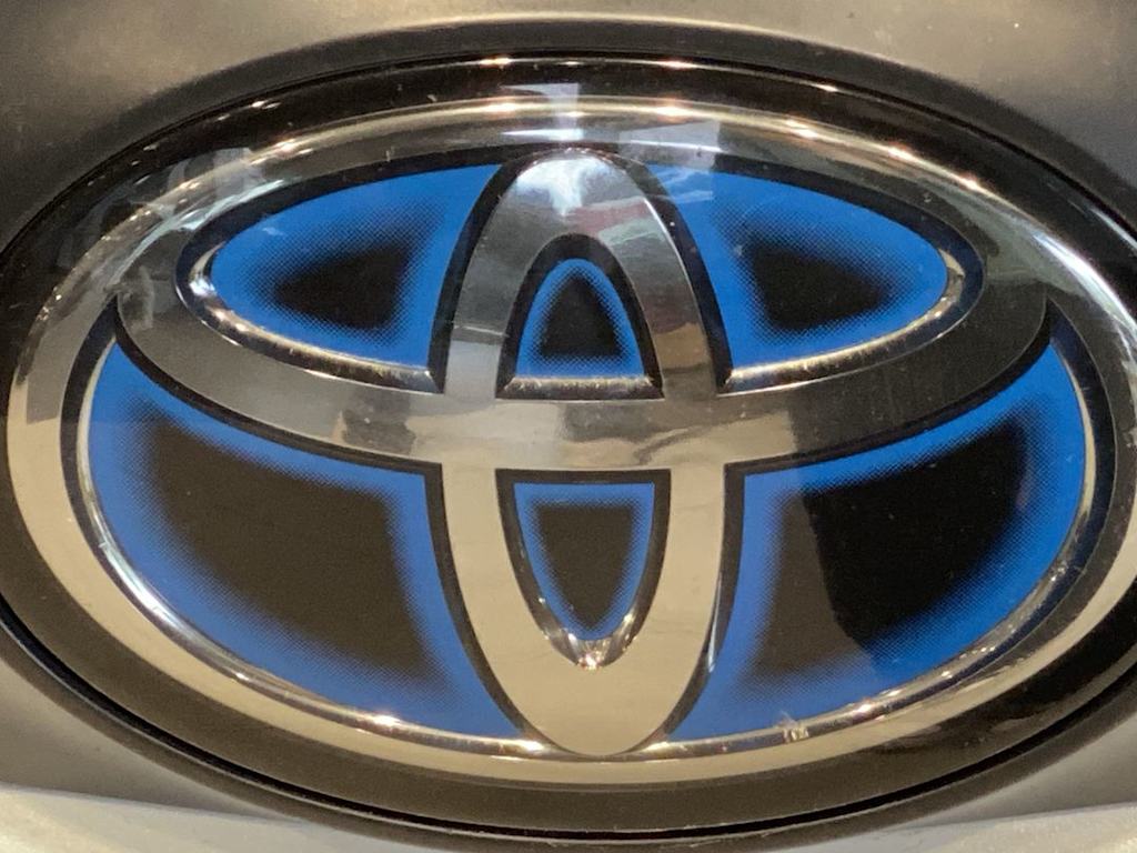 Thumbnail: 2021 Toyota Sienna - 21