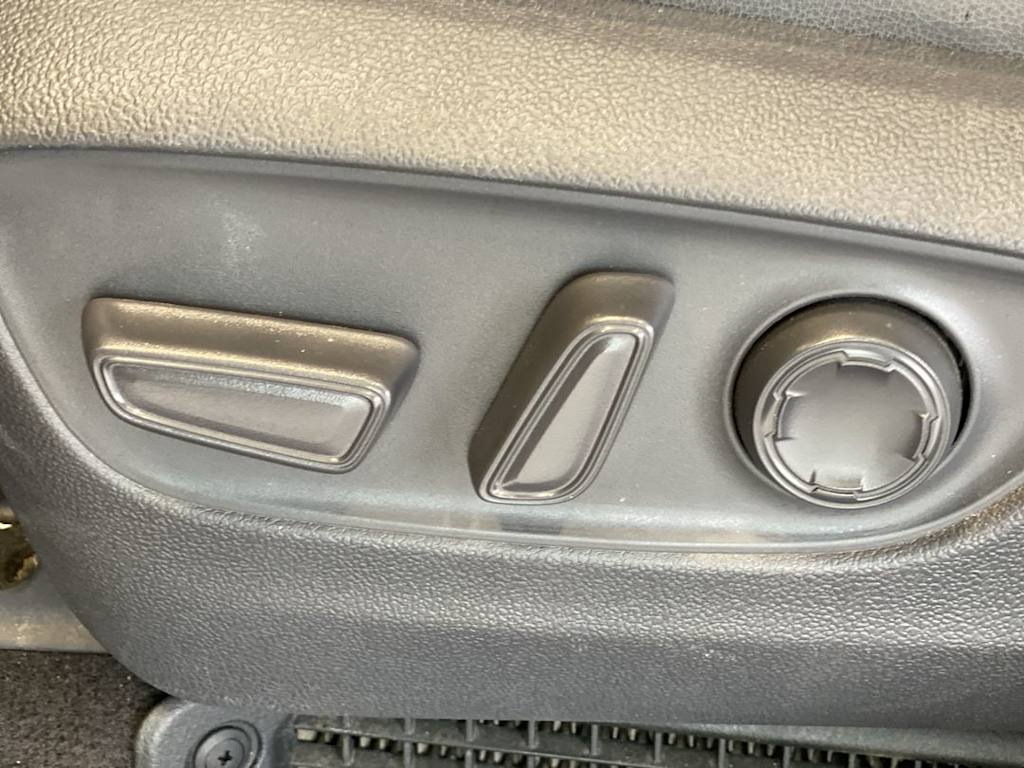 Thumbnail: 2021 Toyota Sienna - 22