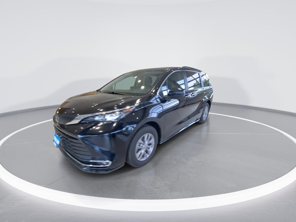 Thumbnail: 2024 Toyota Sienna - 5