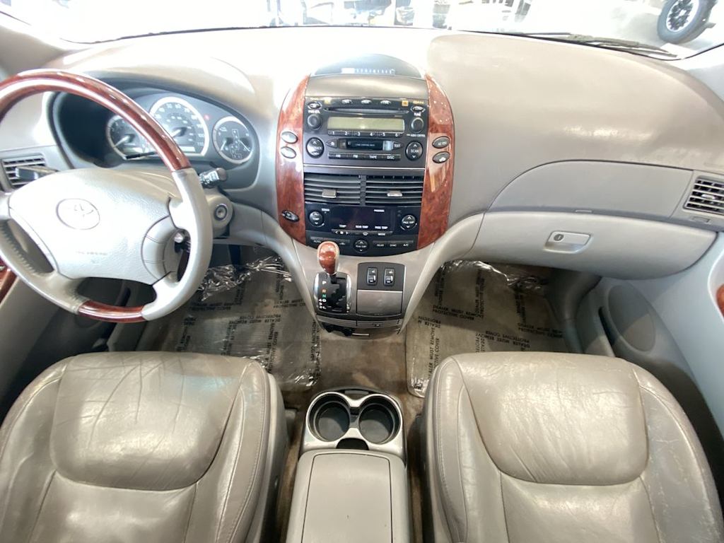 Thumbnail: 2005 Toyota Sienna - 7