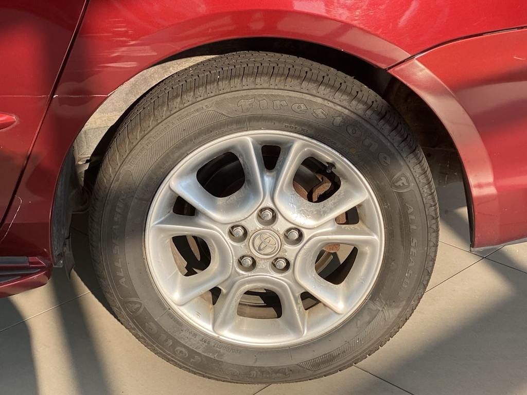 Thumbnail: 2005 Toyota Sienna - 6