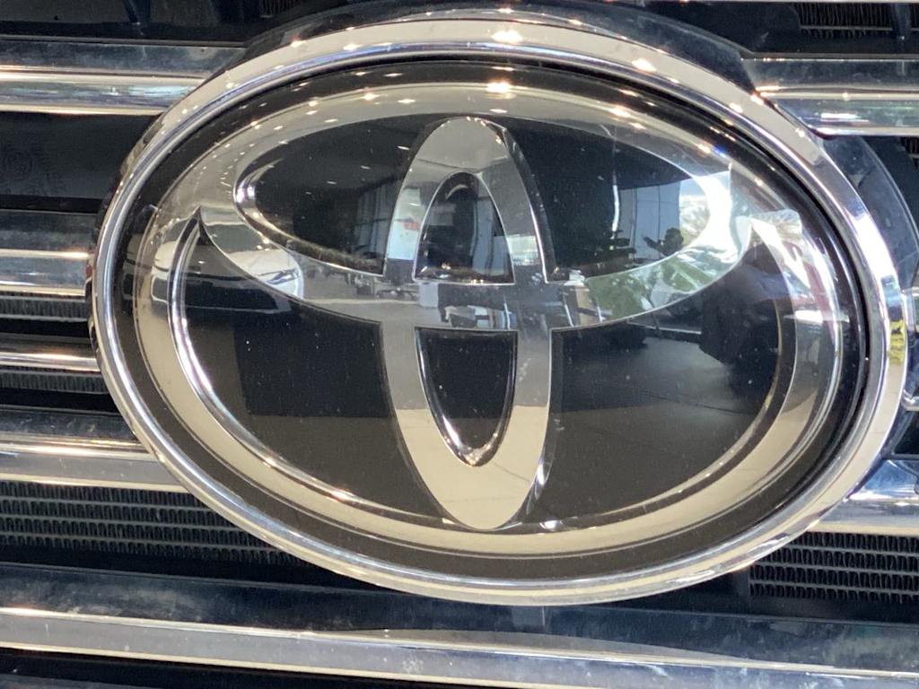Thumbnail: 2018 Toyota Tundra - 6