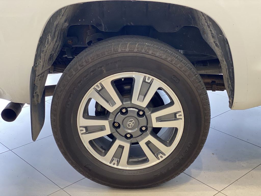 Thumbnail: 2018 Toyota Tundra - 8