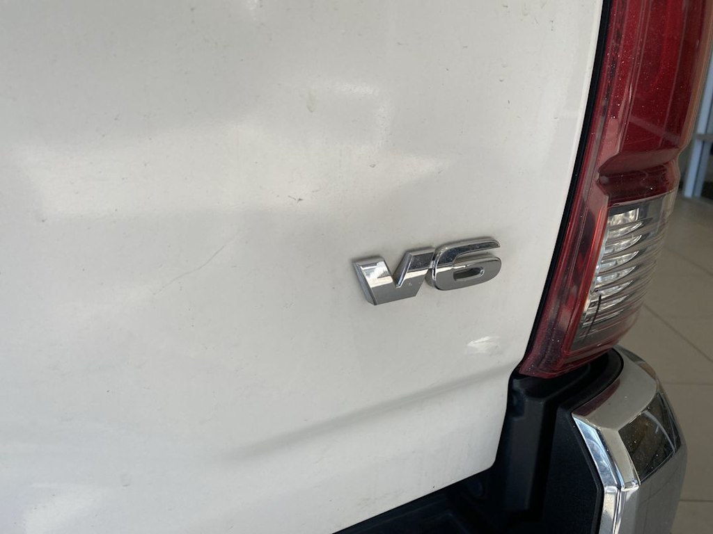 Thumbnail: 2018 Toyota Tacoma - 21