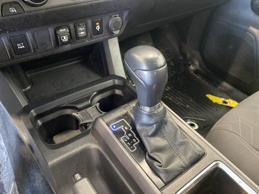 Thumbnail: 2018 Toyota Tacoma - 13