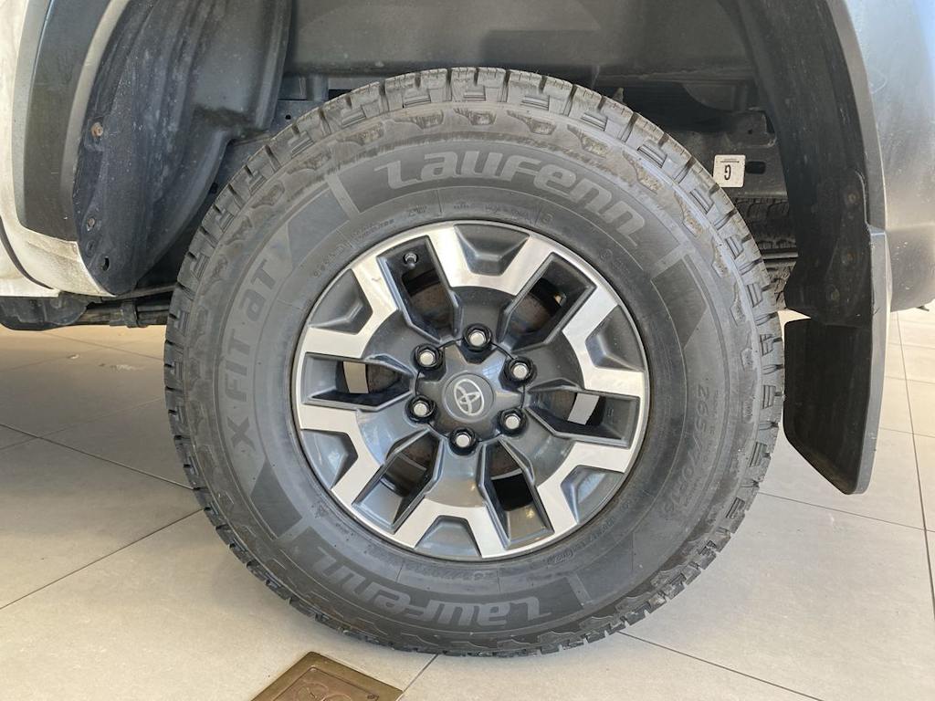 Thumbnail: 2018 Toyota Tacoma - 7