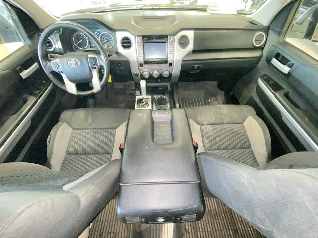 2017 Toyota Tundra SR5 10